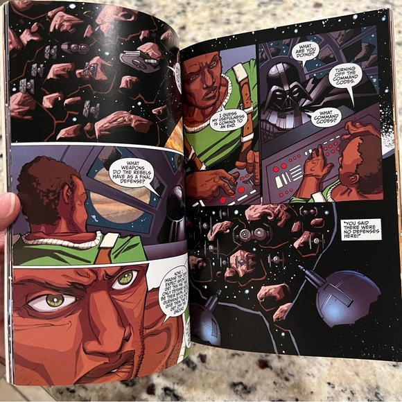 Star Wars Adventures: The Will of Darth Vader Book - Picture 5 of 8